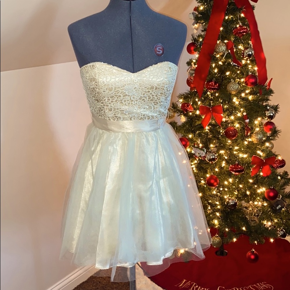 Sierra Furtado Windsor Hoco dress